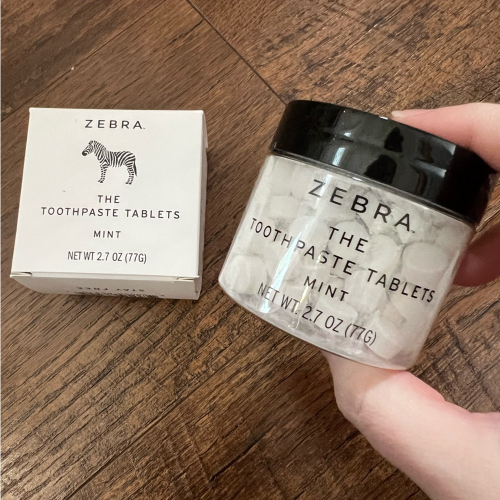 Zebra Toothpaste Tablets & Floss - Picture 4 of 8